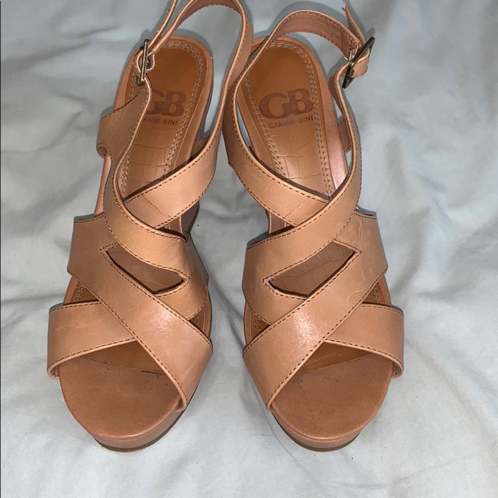 Caramel wedges
